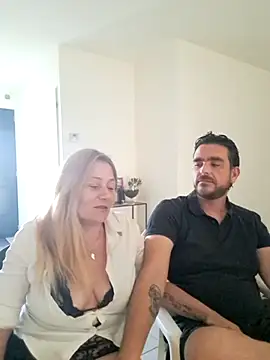 Snapshot of Le_fantasme chatting on June 1, 2026, 4:28 pm Le fantasme online show from June 1, 2026, 4:28 pm