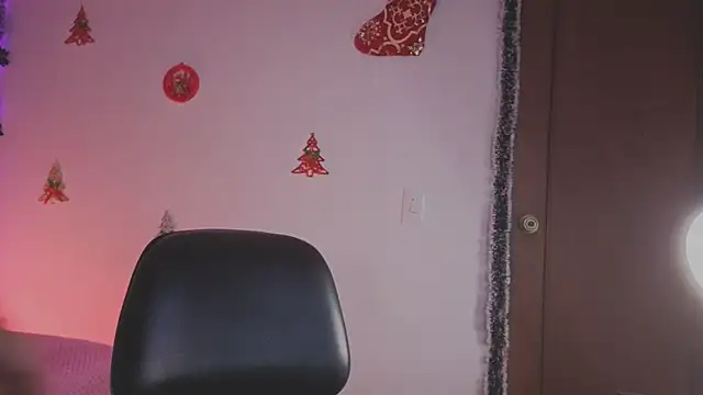 MarillynMorgan online show from December 5, 2025, 12:59 pm