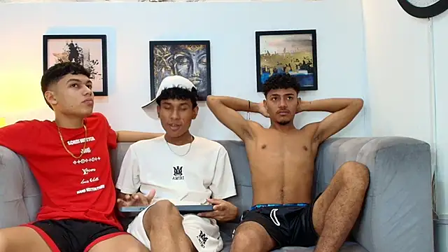 COUPLES BOYS online show from March 3, 2026, 1:34 am