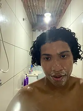 nvh18Aklzim online show from December 14, 2025, 12:39 am