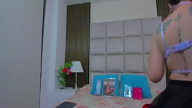 miaa blommy online show from November 30, 2025, 3:29 am