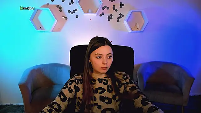 Snapshot of tessa_tea chatting on December 1, 2025, 11:11 am tessa tea online show from December 1, 2025, 11:11 am