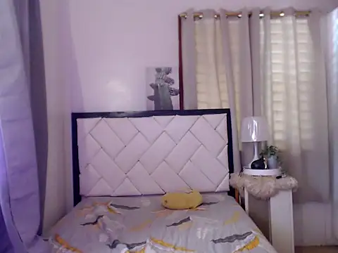 asiantwink0000 online show from March 8, 2026, 4:38 am