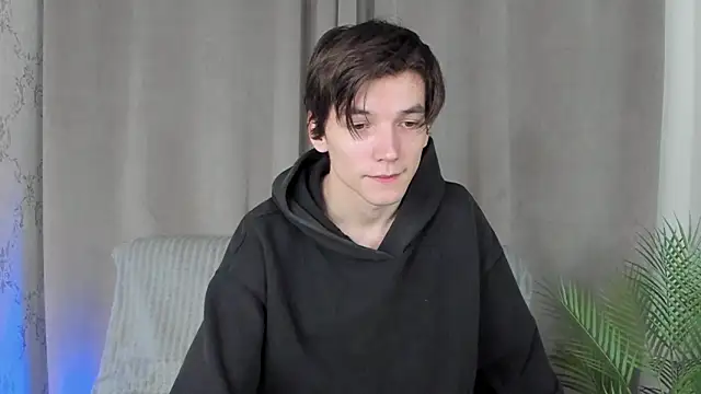 Collin Carp online show from December 3, 2025, 11:09 am