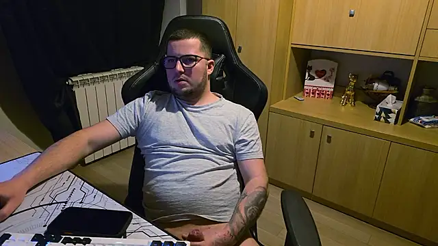 Snapshot of kevinnlovelly chatting on January 31, 2026, 7:12 pm kevinnlovelly online show from January 31, 2026, 7:12 pm