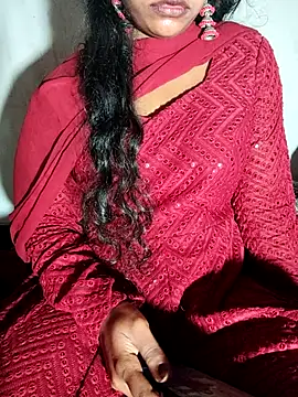 pooja199 online show from February 4, 2026, 7:31 pm