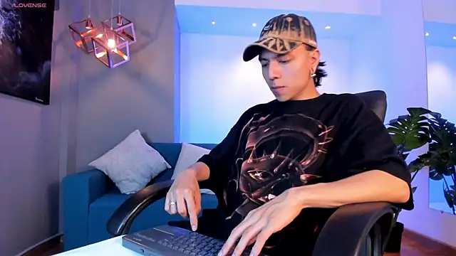 Bastthianxxx online show from November 30, 2025, 11:33 am