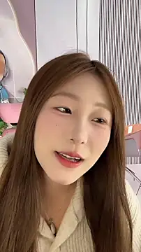 jiajia z online show from November 27, 2025, 4:18 pm