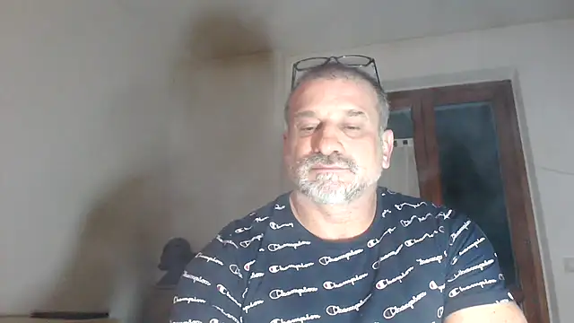 Snapshot of Mauro7788 chatting on February 21, 2026, 6:32 pm Mauro7788 online show from February 21, 2026, 6:32 pm