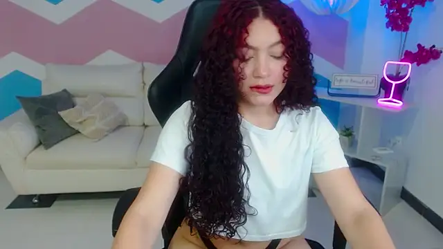 zahira1 online show from January 18, 2026, 5:49 pm