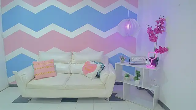 zahira1 online show from March 2, 2026, 6:15 pm