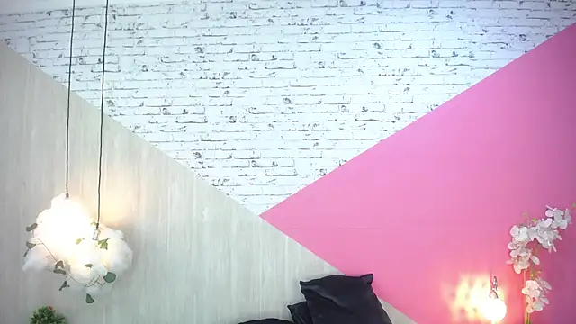 zahira1 online show from December 2, 2025, 5:25 pm