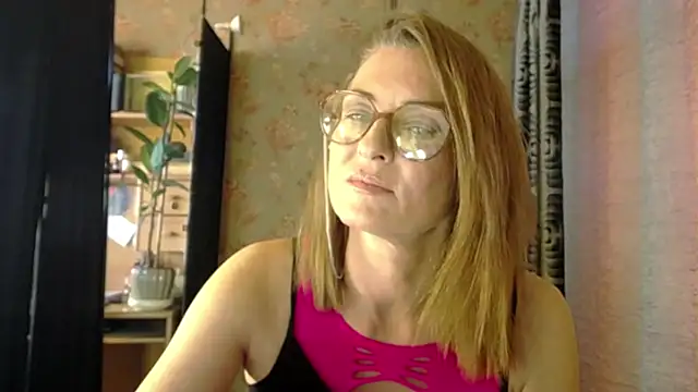 Soniakiss online show from March 17, 2026, 3:04 pm