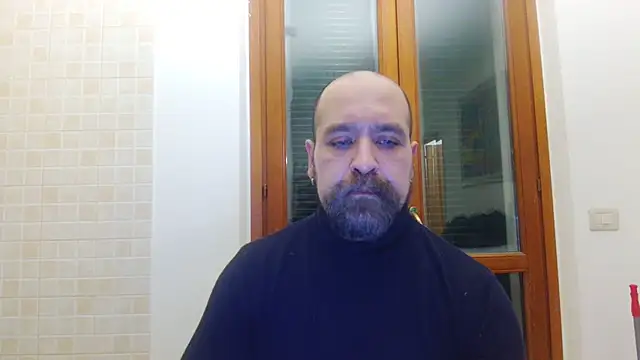 AMIRDIB2025 online show from April 15, 2026, 9:04 pm