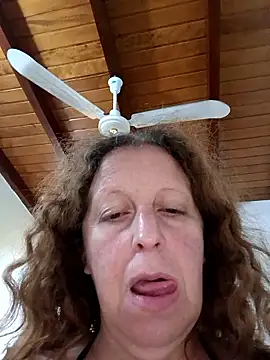 nikiarg online show from April 6, 2026, 9:05 pm