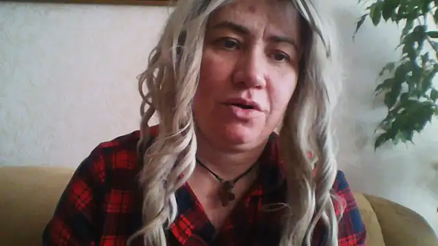 Snapshot of ClaireShannon chatting on January 16, 2026, 11:47 am ClaireShannon online show from January 16, 2026, 11:47 am