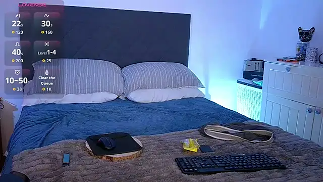 fevyforeverbear online show from November 29, 2025, 6:19 pm