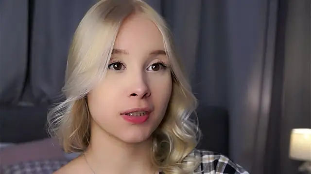 AunclreaVache online show from January 15, 2026, 11:57 am