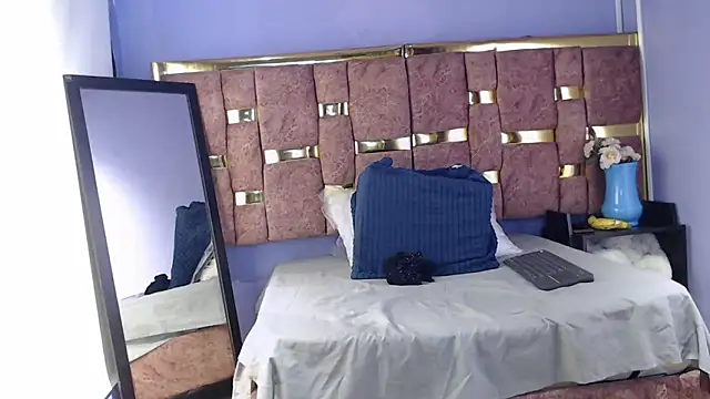 Snapshot of _Caroline34 chatting on February 16, 2026, 10:47 am Caroline34 online show from February 16, 2026, 10:47 am