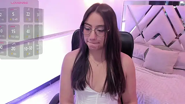 Snapshot of Nana__S chatting on February 25, 2026, 3:51 am Nana S online show from February 25, 2026, 3:51 am