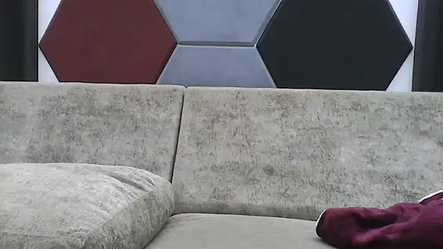 GabriellaManhas online show from February 1, 2026, 7:06 am