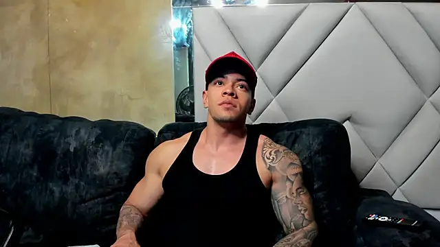 maddox santana online show from December 21, 2025, 9:11 am