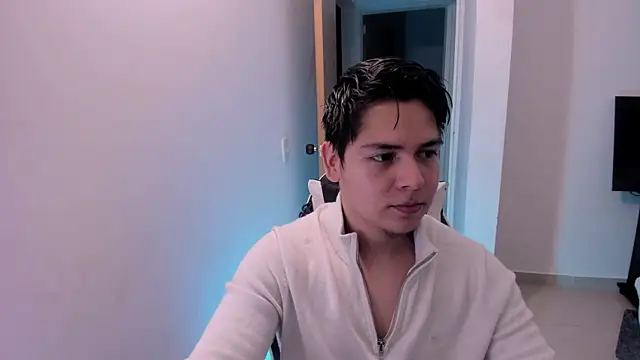 Snapshot of Asta_YunoXXX chatting on June 3, 2026, 5:19 am Asta YunoXXX online show from June 3, 2026, 5:19 am