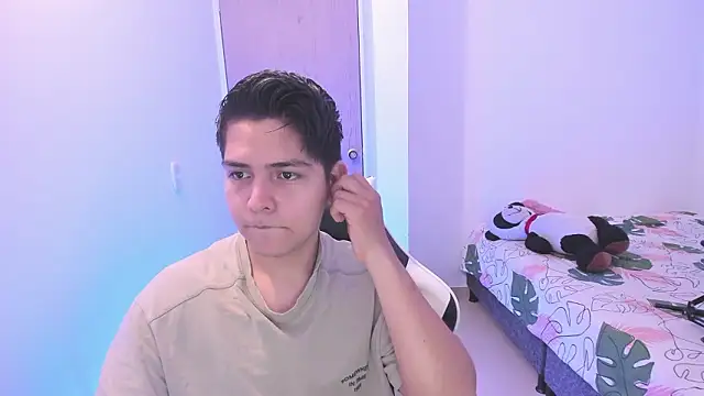 Asta YunoXXX online show from March 6, 2026, 6:30 am