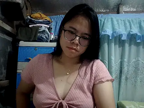 Snapshot of xxdreamgirl69 chatting on May 10, 2026, 10:33 pm xxdreamgirl69 online show from May 10, 2026, 10:33 pm