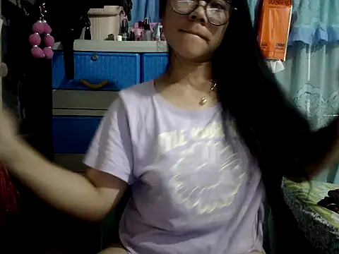 xxdreamgirl69 online show from March 11, 2026, 1:21 am