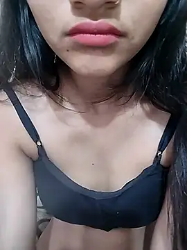 Snapshot of Sweet_Sexyy chatting on March 18, 2026, 4:48 am Sweet Sexyy online show from March 18, 2026, 4:48 am