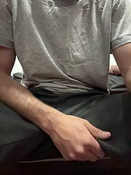 Snapshot of Davisuarez chatting on March 3, 2026, 1:01 am Davisuarez online show from March 3, 2026, 1:01 am