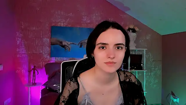 KateWillows online show from March 16, 2026, 4:31 am