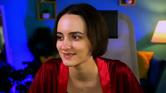 KateWillows online show from February 3, 2026, 8:08 am