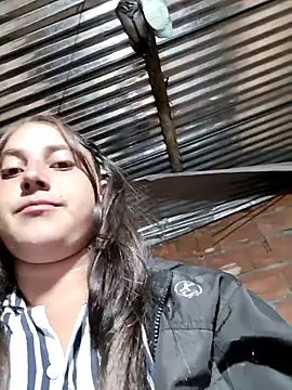 sammyyblondee online show from December 17, 2025, 12:04 am