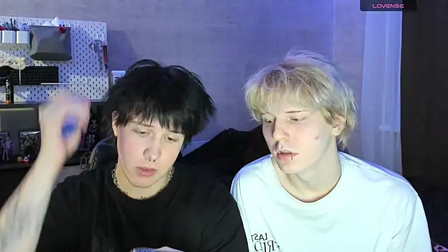 miya meow miku online show from November 29, 2025, 4:40 pm