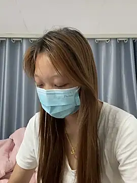 xiaohui660 online show from May 7, 2026, 7:01 am