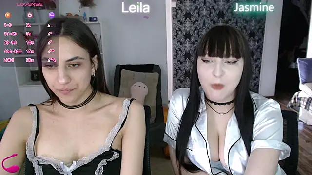Snapshot of JasmineAdamss chatting on March 26, 2026, 10:35 am JasmineAdamss online show from March 26, 2026, 10:35 am