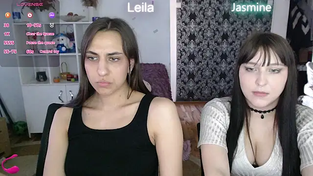 Snapshot of JasmineAdamss chatting on April 23, 2026, 12:29 pm JasmineAdamss online show from April 23, 2026, 12:29 pm