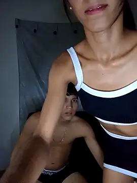 loveof twolove2 online show from November 30, 2025, 9:37 pm