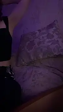 Tinashiny online show from November 28, 2025, 5:57 pm