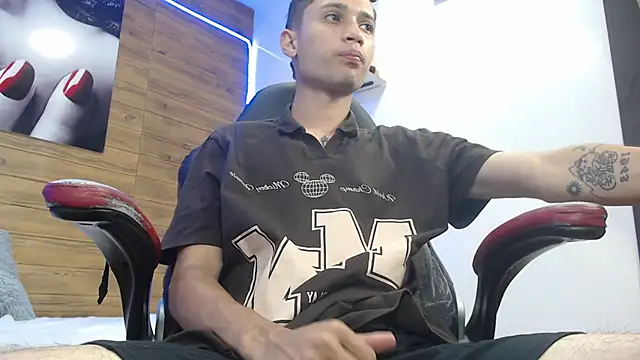 LucassSmith11 online show from March 11, 2026, 8:14 pm