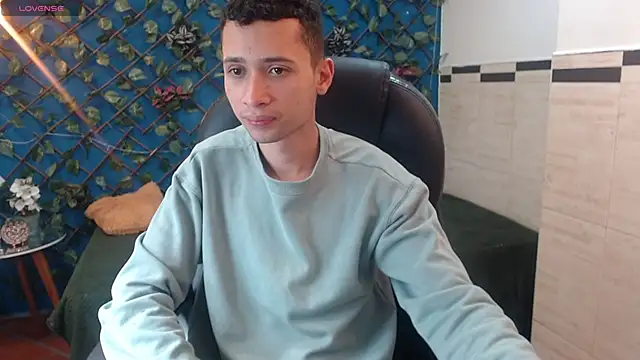 LucassSmith11 online show from January 6, 2026, 12:20 pm