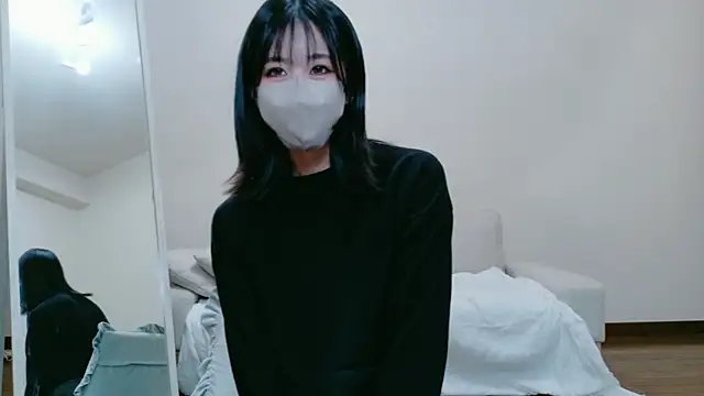 Snapshot of Emiri-jpn chatting on March 5, 2026, 10:12 am Emiri-jpn online show from March 5, 2026, 10:12 am