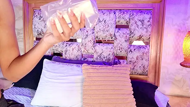 Snapshot of emily_dempsey chatting on February 6, 2026, 7:10 pm emily dempsey online show from February 6, 2026, 7:10 pm