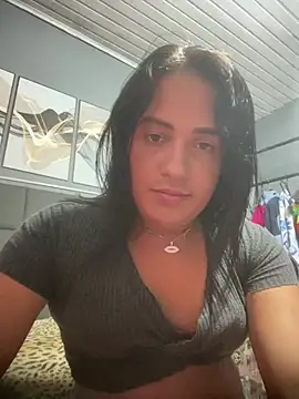 Snapshot of larysinha chatting on February 2, 2026, 5:23 pm larysinha online show from February 2, 2026, 5:23 pm