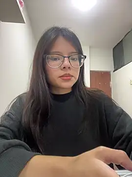 Snapshot of omifresita chatting on June 19, 2026, 1:50 pm omifresita online show from June 19, 2026, 1:50 pm