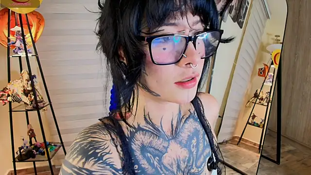 AryRousse online show from March 22, 2026, 2:37 am