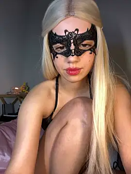 s4rah online show from February 1, 2026, 4:11 am