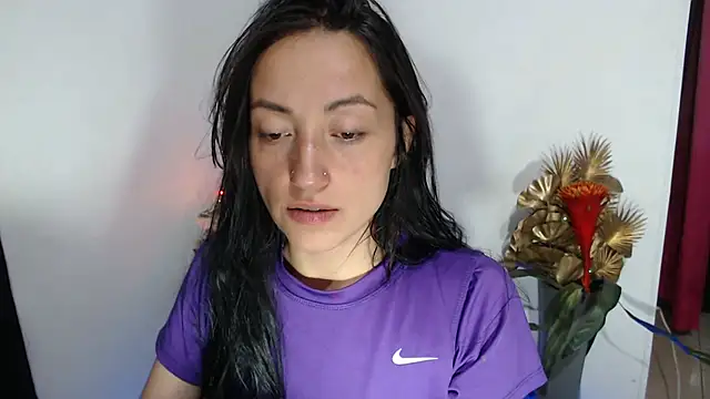 Megaan-love5 online show from November 30, 2025, 5:52 am